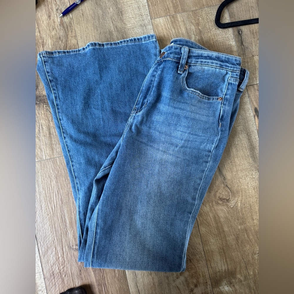 BP Women flare jeans worn twice size 33